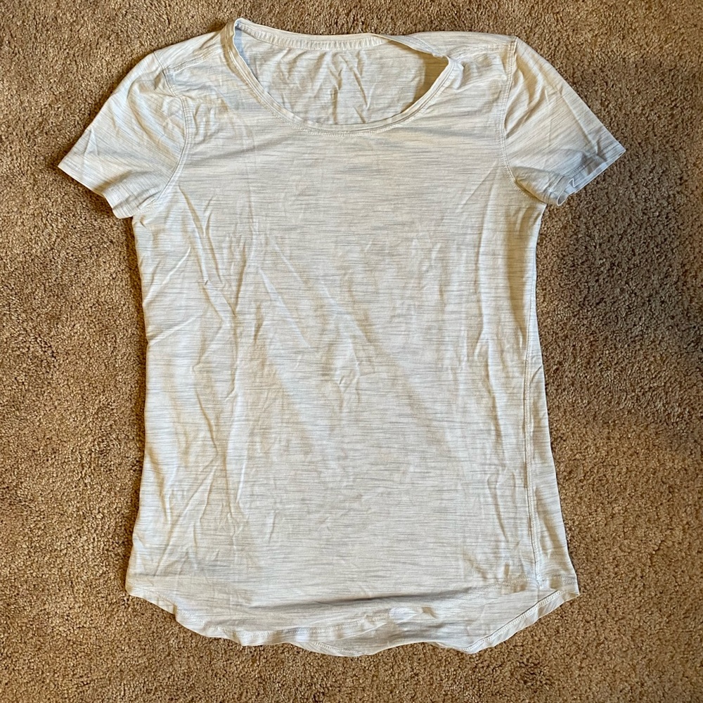 Lululemon Tshirt